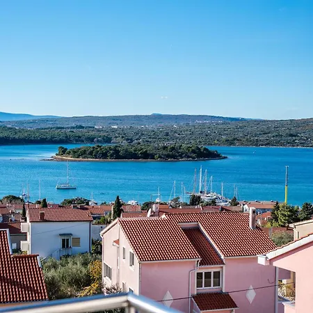 Biserka 2 With Stunning Sea View * Пунат