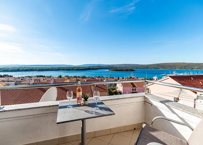 Biserka 2 With Stunning Sea View Apartmán