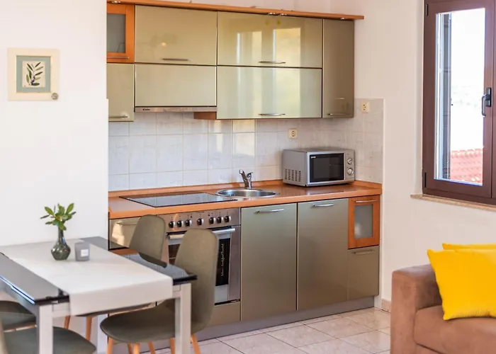 Apartmán Biserka 2 With Stunning Sea View *
